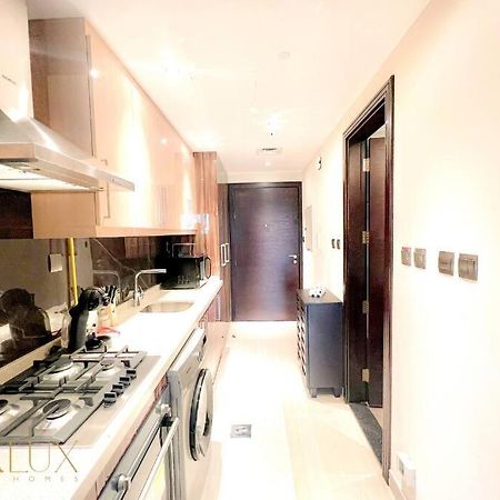 Lovely Big Studio W/ Burj Khalifa View In Downtown Дубай Екстер'єр фото